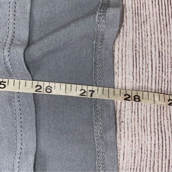 Andree by unit cold shoulder top sz medium - Picture 7 of 9